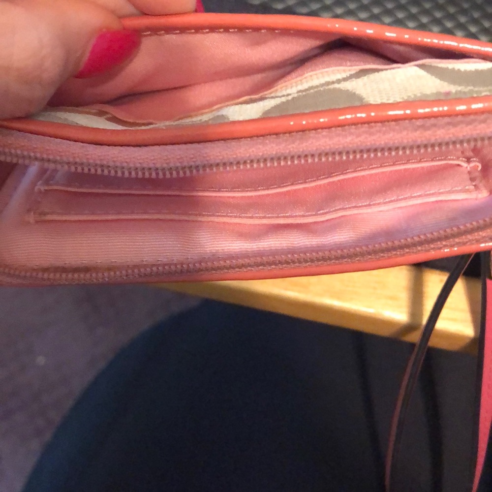Coach wristlet - Picture 5 of 6